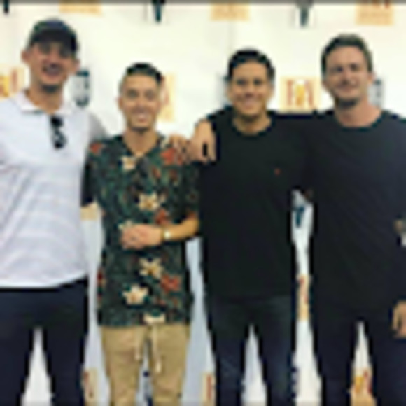 Meet your Posher, Raphael - Picture 1 of 1